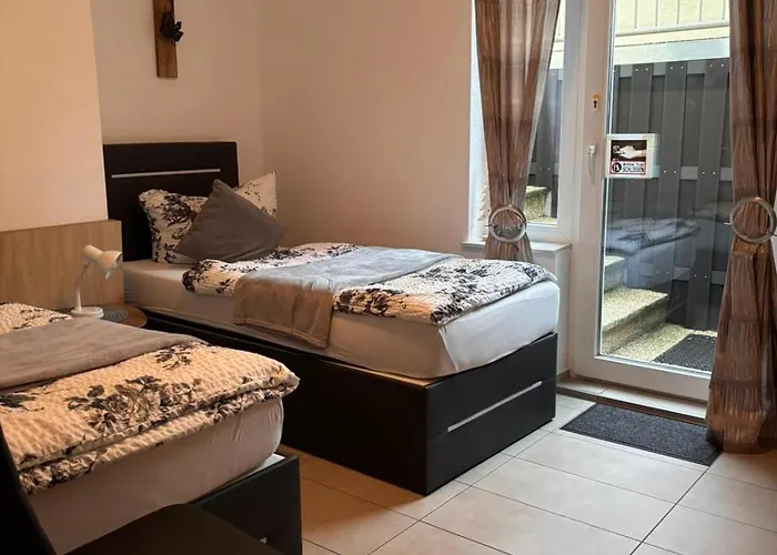 Am Dollespark * בודנהיים